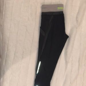 lulu lemon sport crop